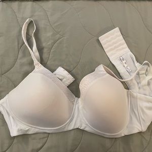 The Brigitte Luxe Wirefree - T-Shirt Bra 48A